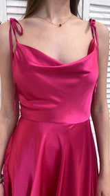 Abito in Raso con Spacco by ViaMontenapolene