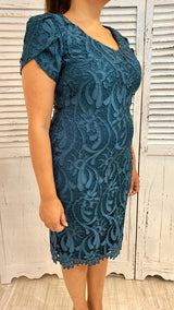 Tubino in Pizzo Curvy by Frank Lyman