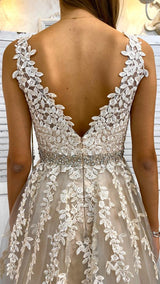 Abito in Tulle Ricamato