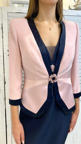 Tubino Blu con Giacca Rosa