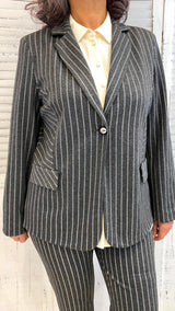 Tailleur gessato by Corte Dei Gonzaga