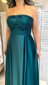 Abito Raso e Paillettes