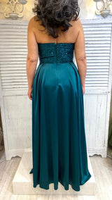 Abito Raso e Paillettes