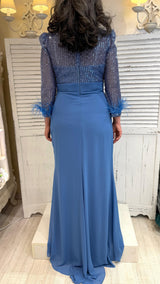 Abito Ricami e Piume