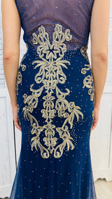 Abito a Sirena Ornato da Ricami