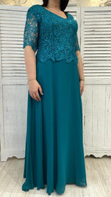 Abito Curvy Lungo Con Corpetto Ricamato by Stravaganze