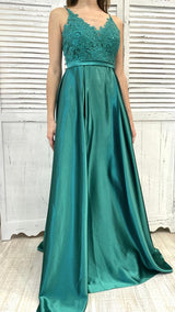 Abito con Gonna in Raso e Corpetto in Pizzo by ViaMontenapoleone