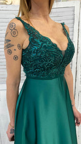 Abito con Corpetto in Pizzo e Gonna in Raso by ViaMontenapoleone