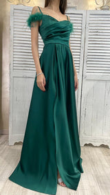 Abito in Raso con Piume by ViaMontenapoleone