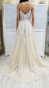 Abito Bianco in Pizzo by ViaMontenapoleone