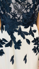 ABITO CON CORPINO IN PIZZO BY SOLO GIOIE