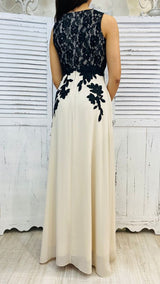 ABITO CON CORPINO IN PIZZO BY SOLO GIOIE