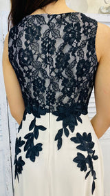 ABITO CON CORPINO IN PIZZO BY SOLO GIOIE