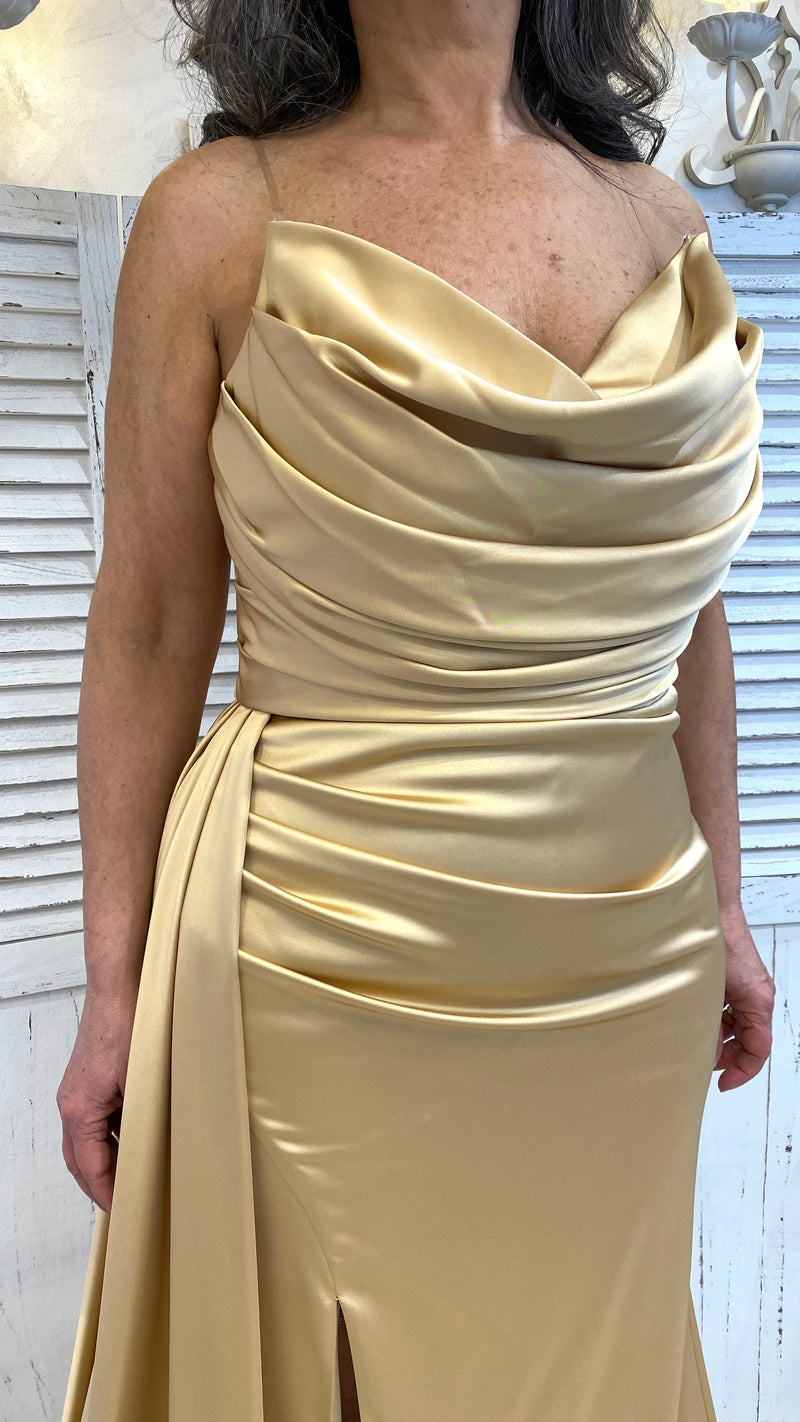 Abito Curvy Gold
