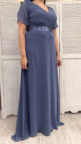 Abito Curvy con Manichina di Voile by Stravaganze